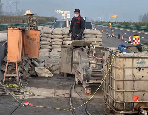 高昌高速路病害处理